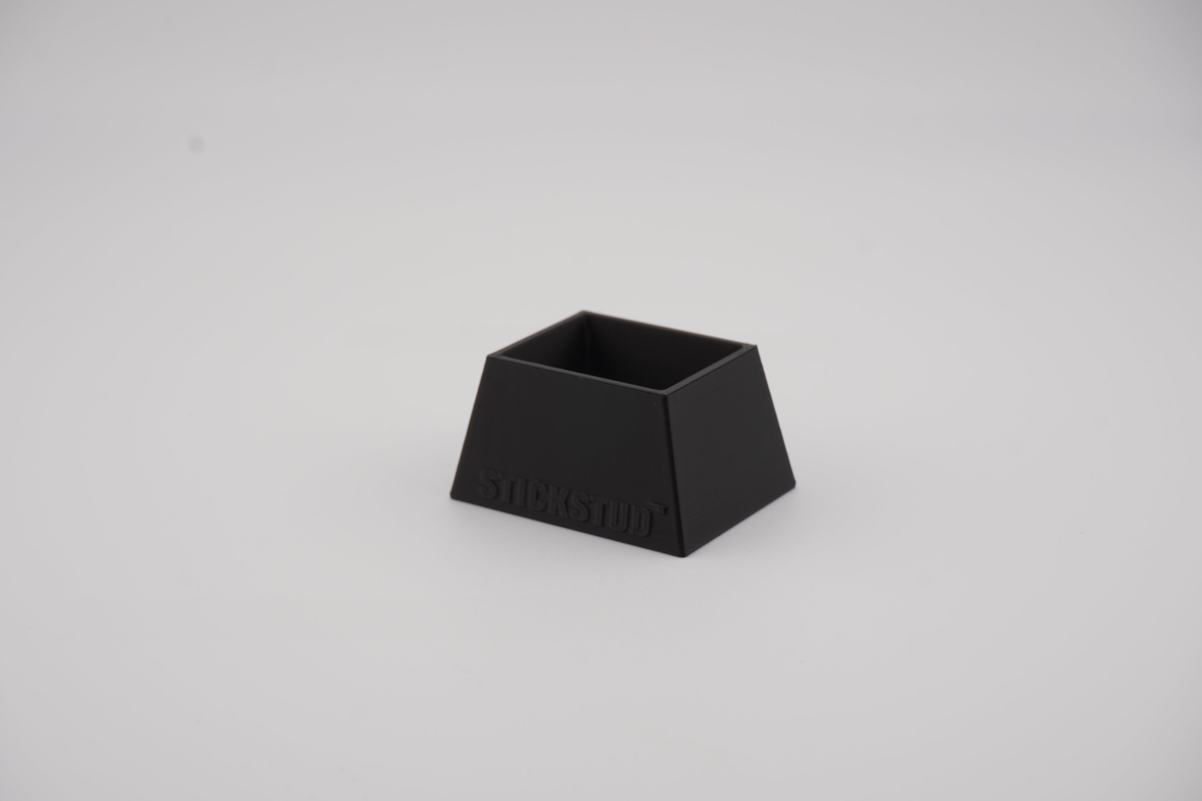StickStud™ Box Plus Stand (4)