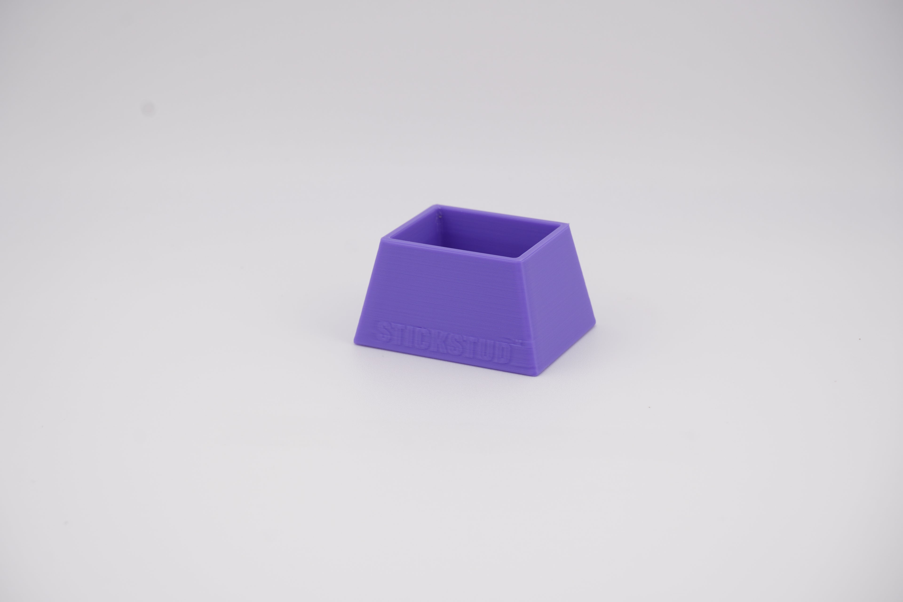 StickStud™ Box Plus Stand (4)